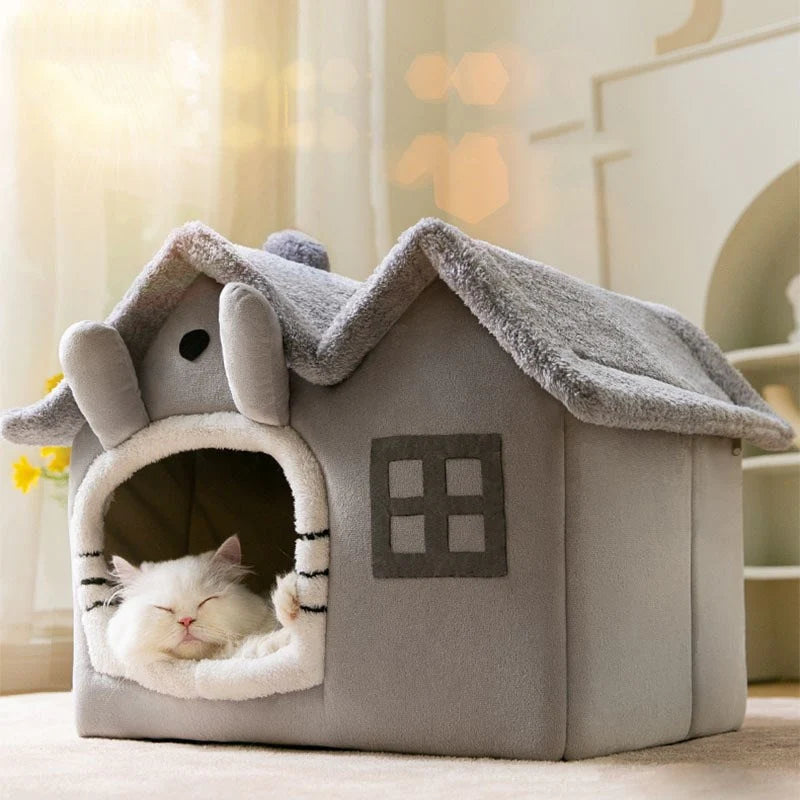 Cottage Pet House — Cozy Plush Retreat for Cats & Dogs